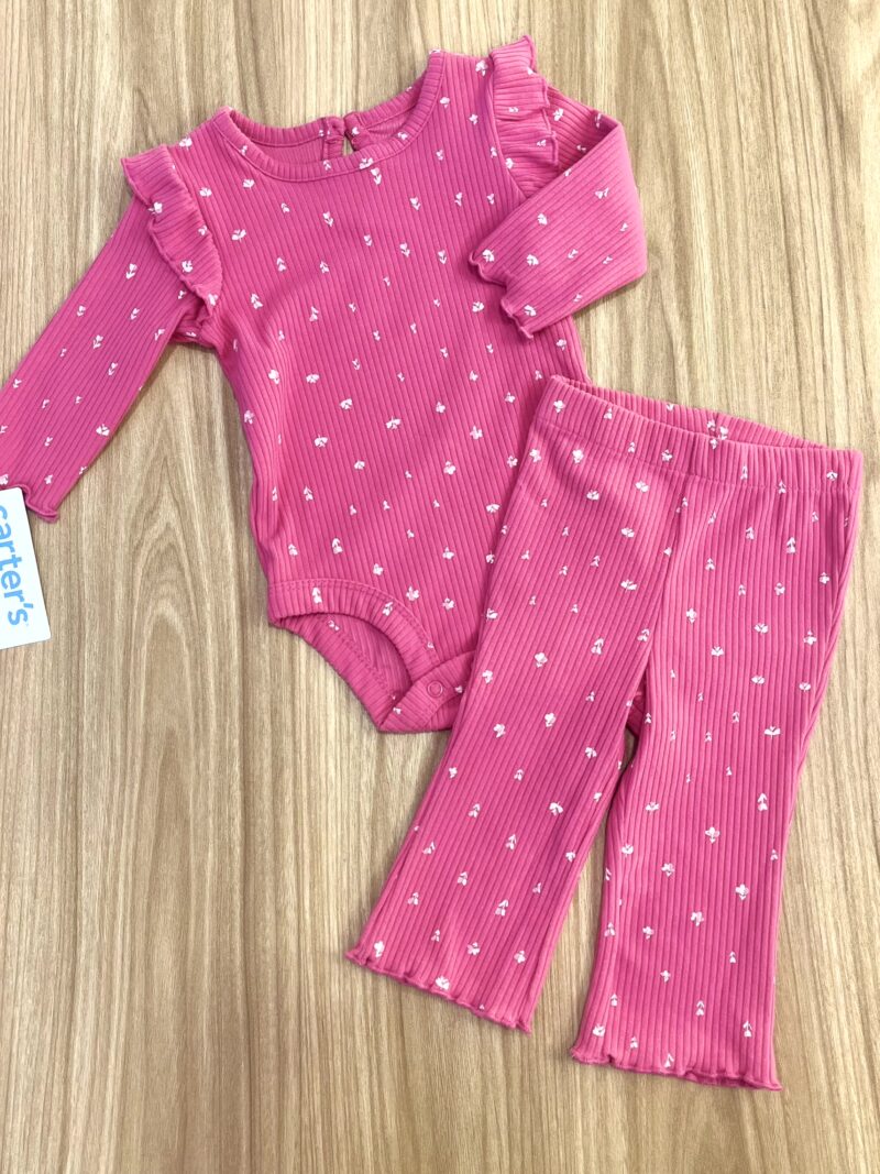 Conjunto Fucsia con Flores Carter´s