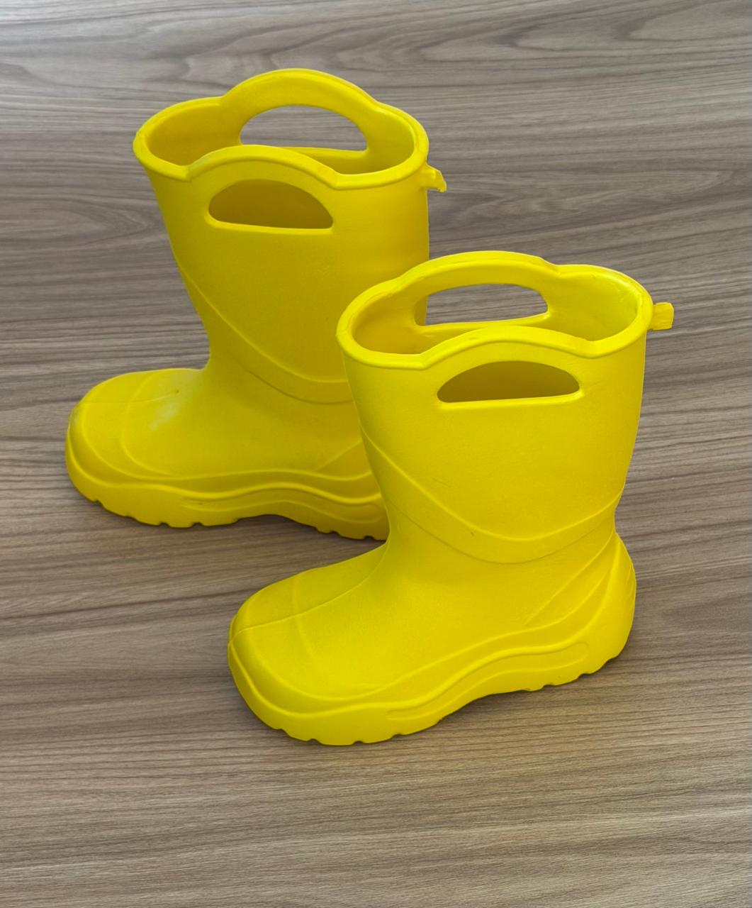 botas amarillas 1