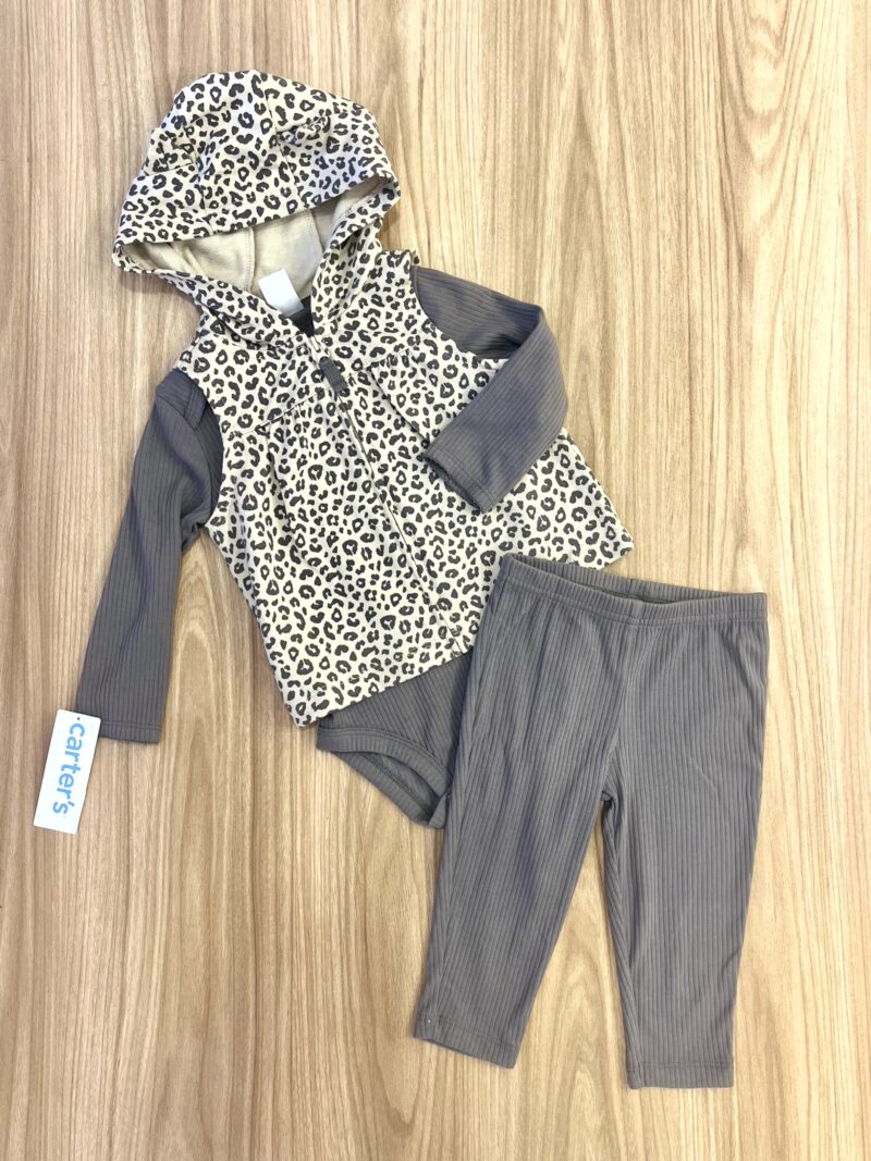 Conjunto Animal print Gris Carter´s